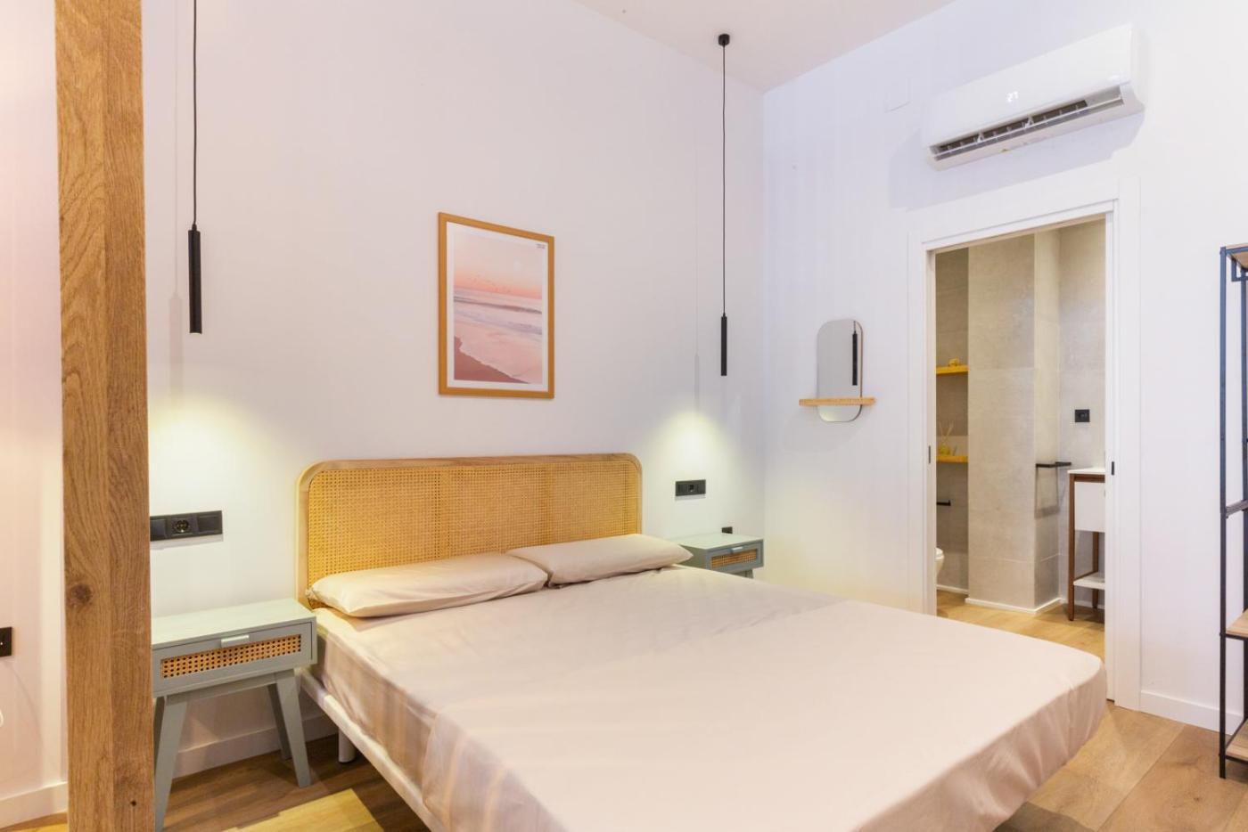 Mestalla Flats By Nomad Host Valencia Ngoại thất bức ảnh